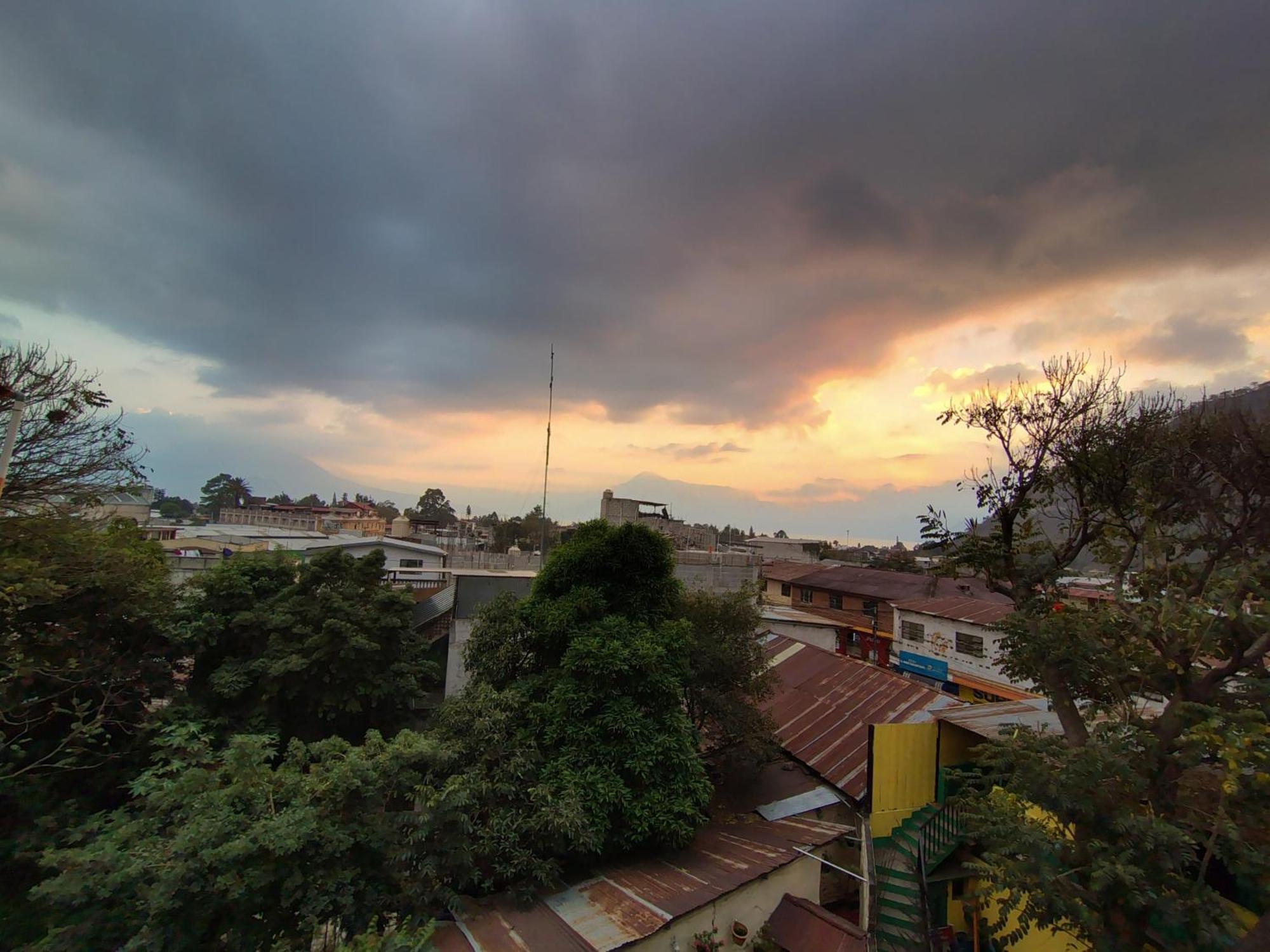 Casa Elefante Dormido Hotel Panajachel Ngoại thất bức ảnh