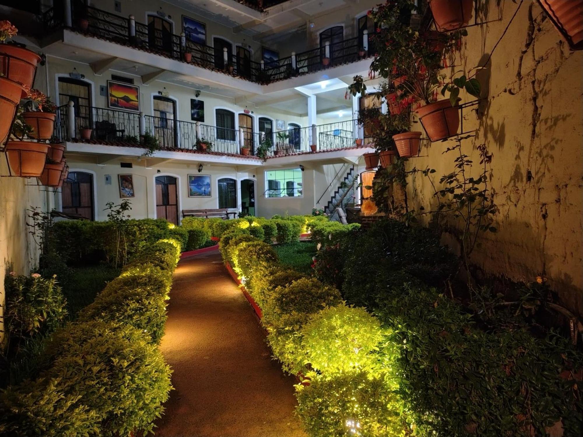 Casa Elefante Dormido Hotel Panajachel Ngoại thất bức ảnh